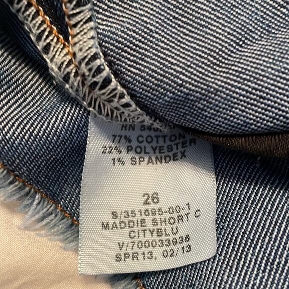 Gap 1969 - size 26 - summer cut-offs - Jean shorts - Picture 8 of 8